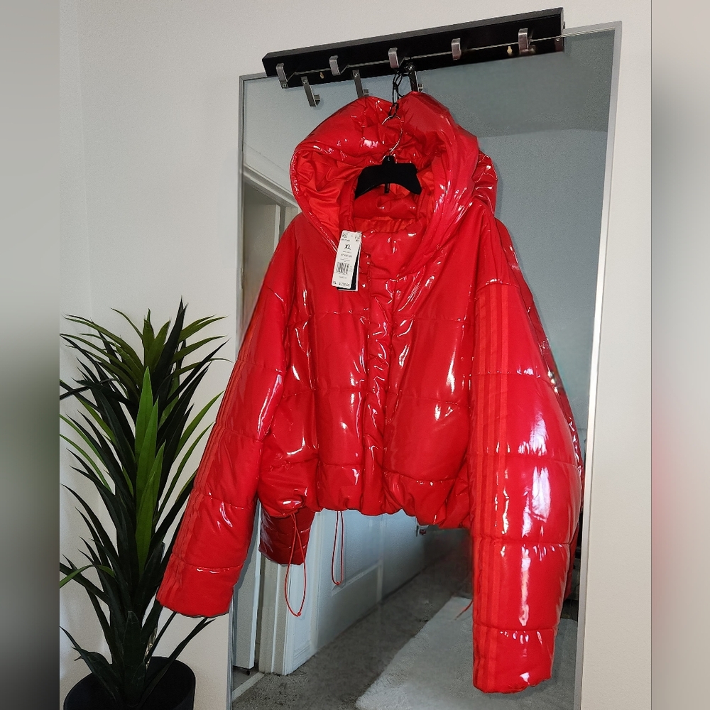 NWT Adidas x Ivy Park Faux Latex Cropped Puffer Jacket, Red, Unisex XL - Picture 2 of 8
